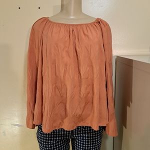 Elizabeth and James Flowy top S